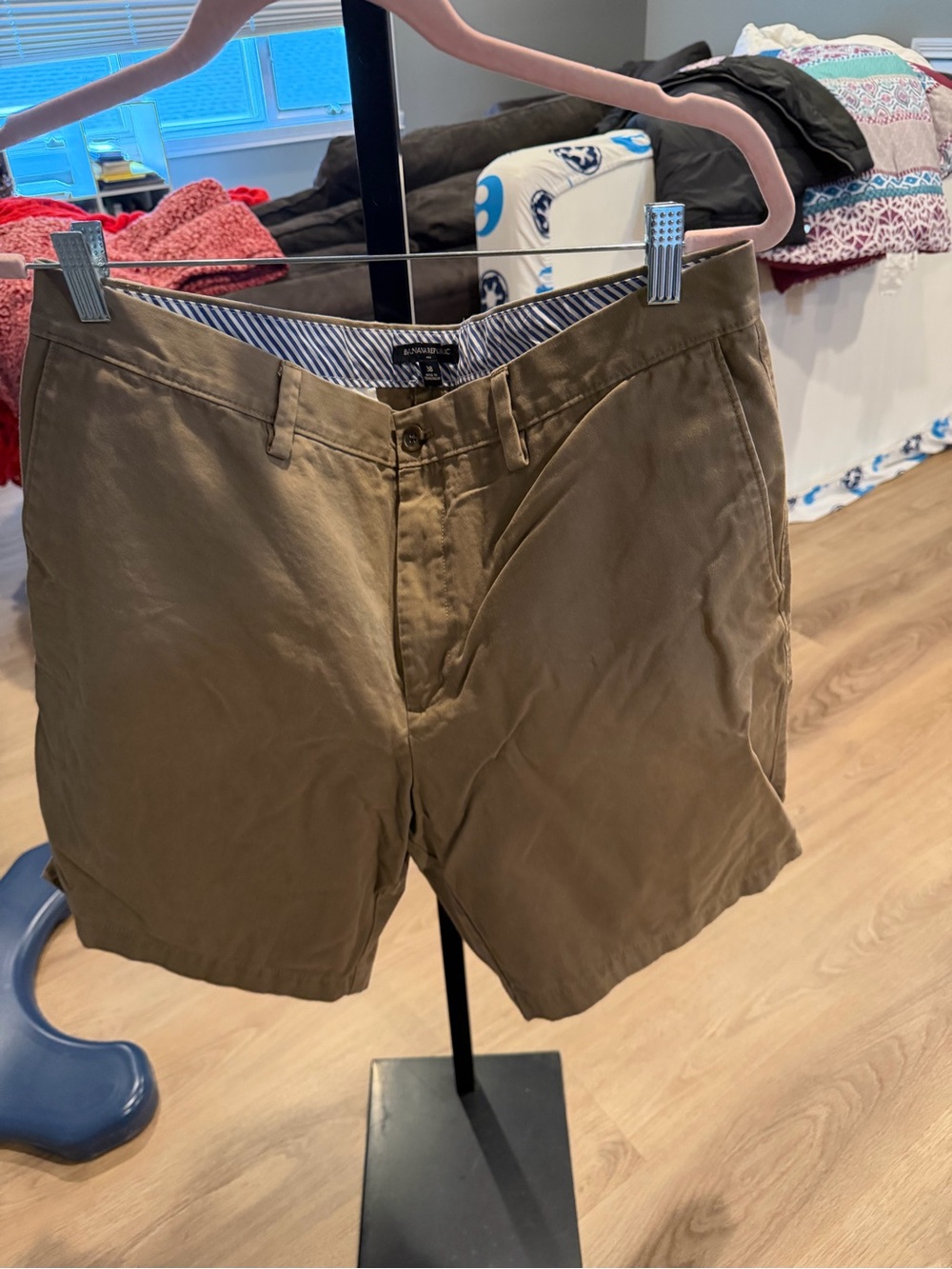 Banana Republic Khaki Flat Front Chino Shorts